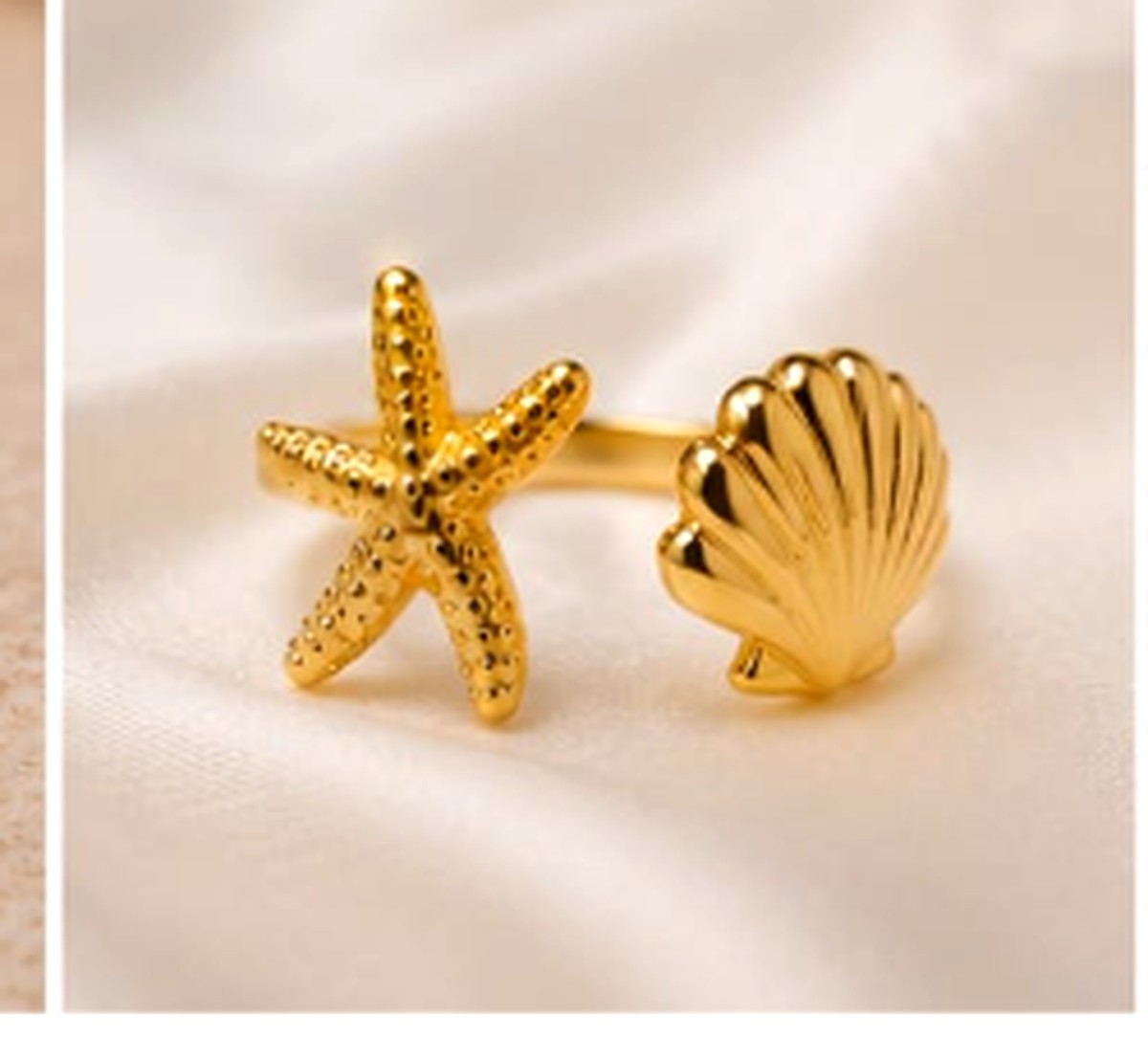 Gold-Tone Seashell and Starfish Ring
